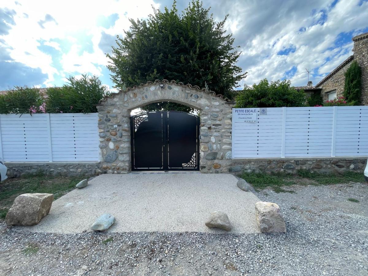 Petite'Escale Apartment Charmes-sur-Rhone Exterior photo
